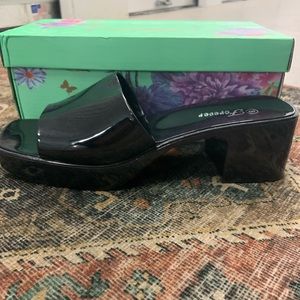 Jelly block heels sandals